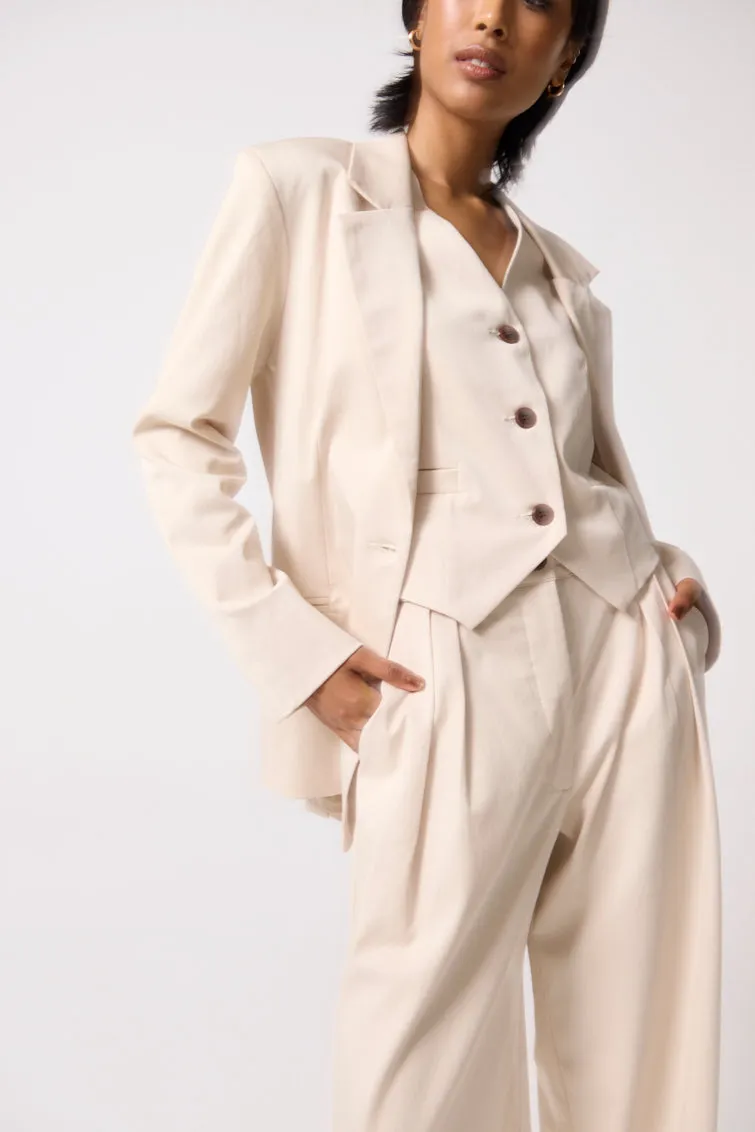 DELIA TAILORED VEST