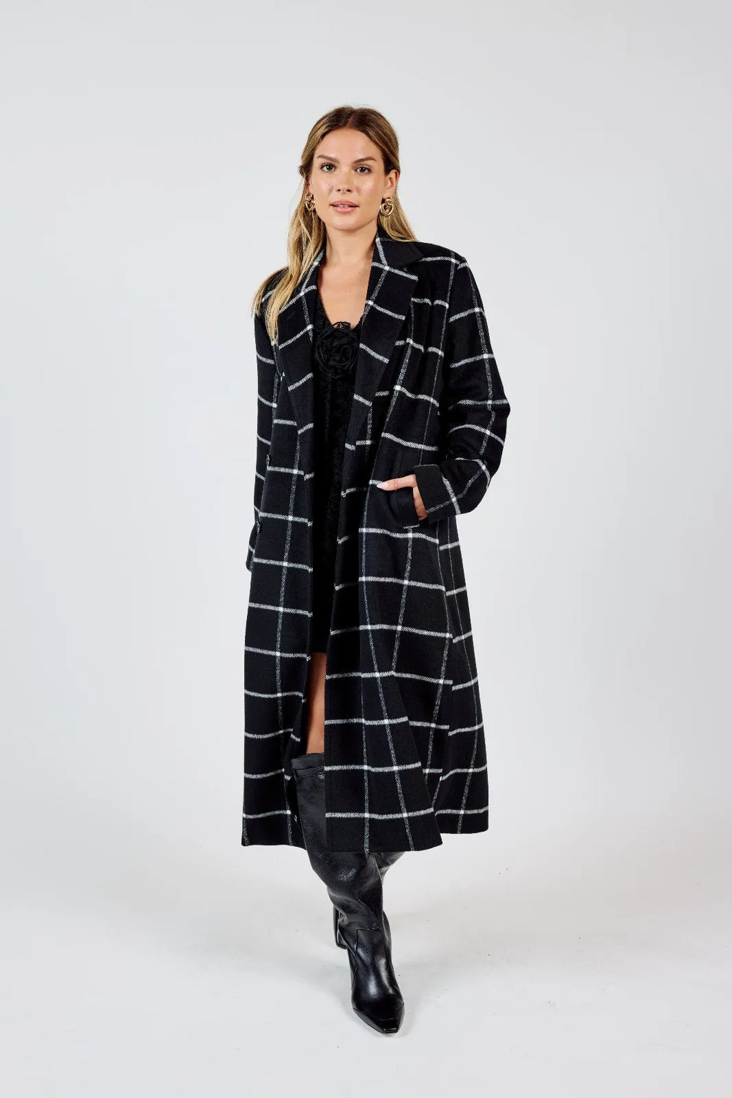 DOUBLE BREASTED COAT