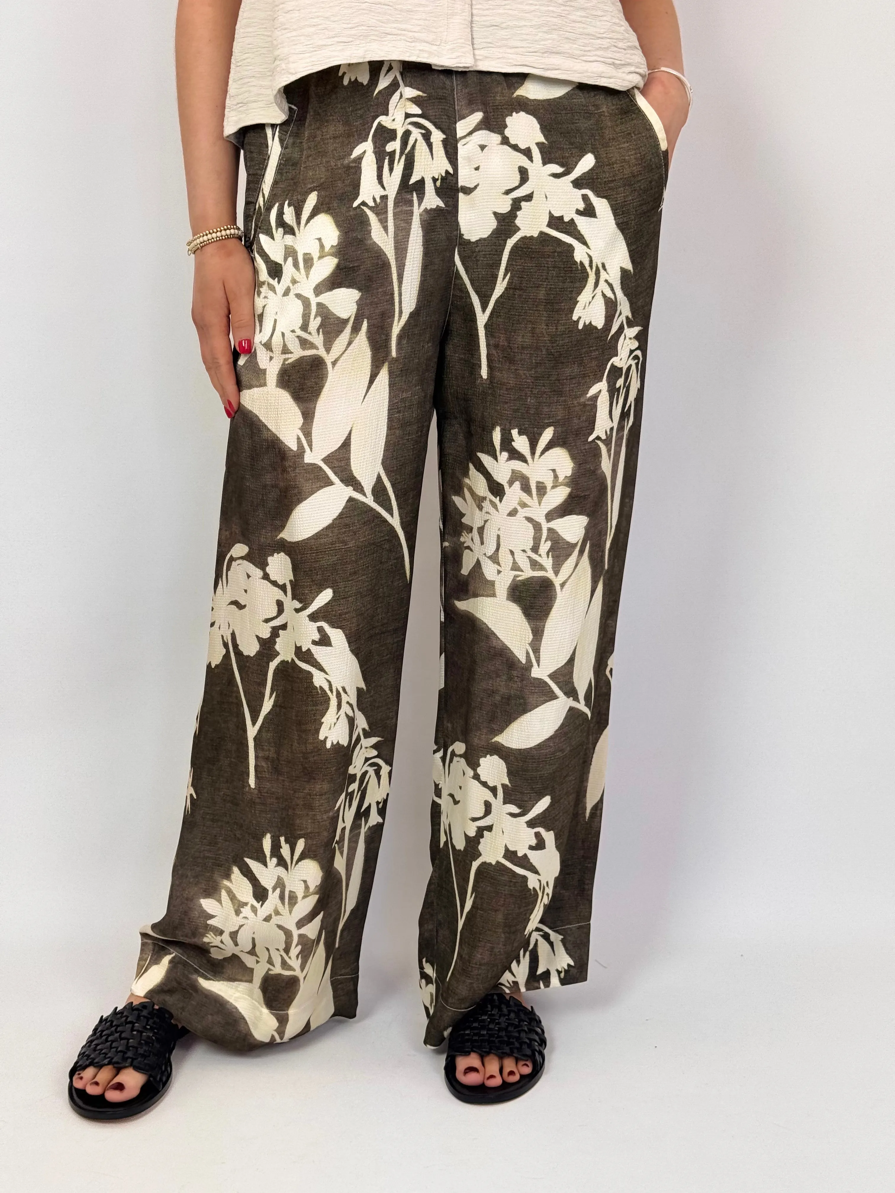 European Culture 06C0 Trousers Brown Print