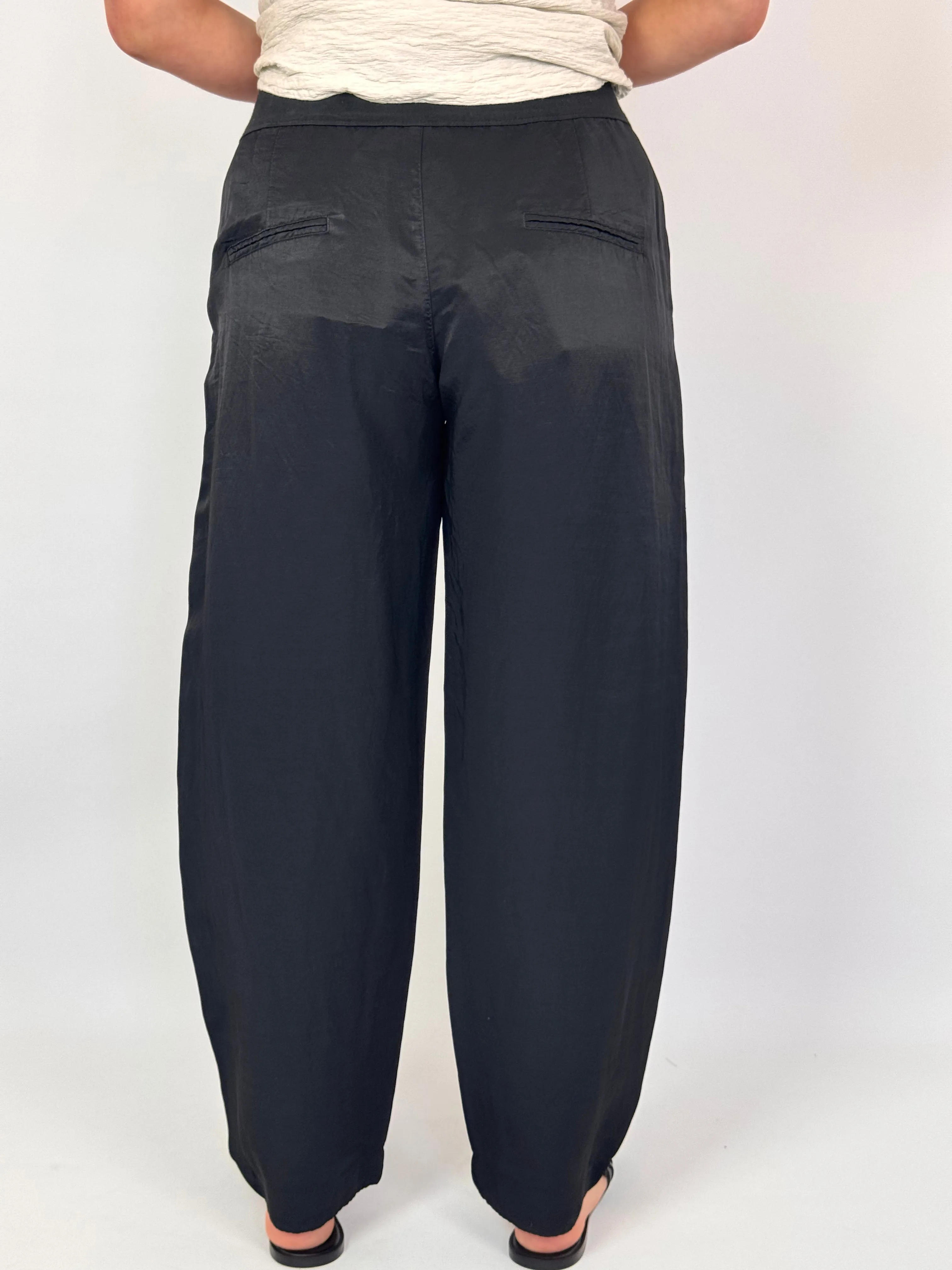 European Culture 06F0 Trousers Black