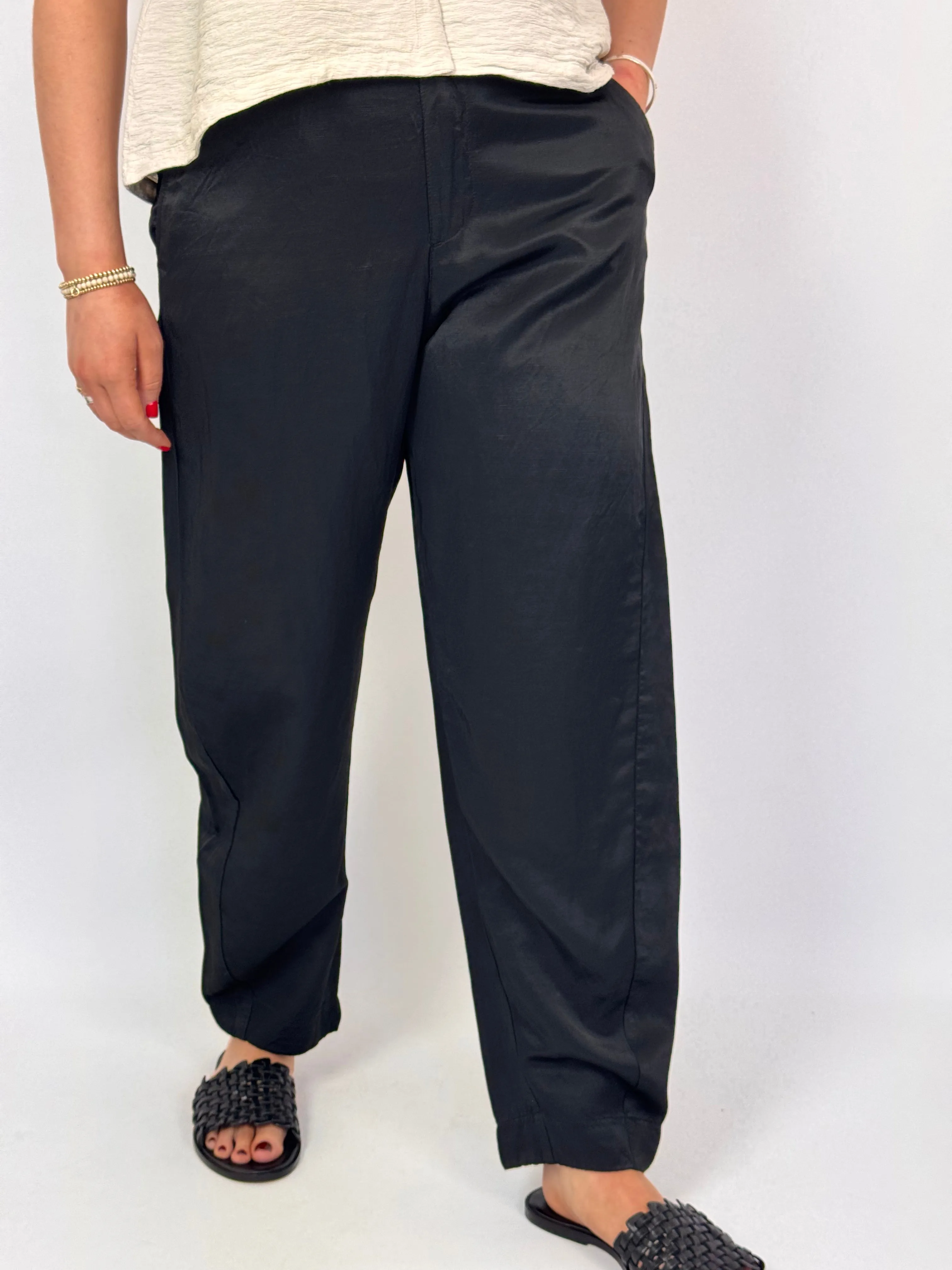 European Culture 06F0 Trousers Black