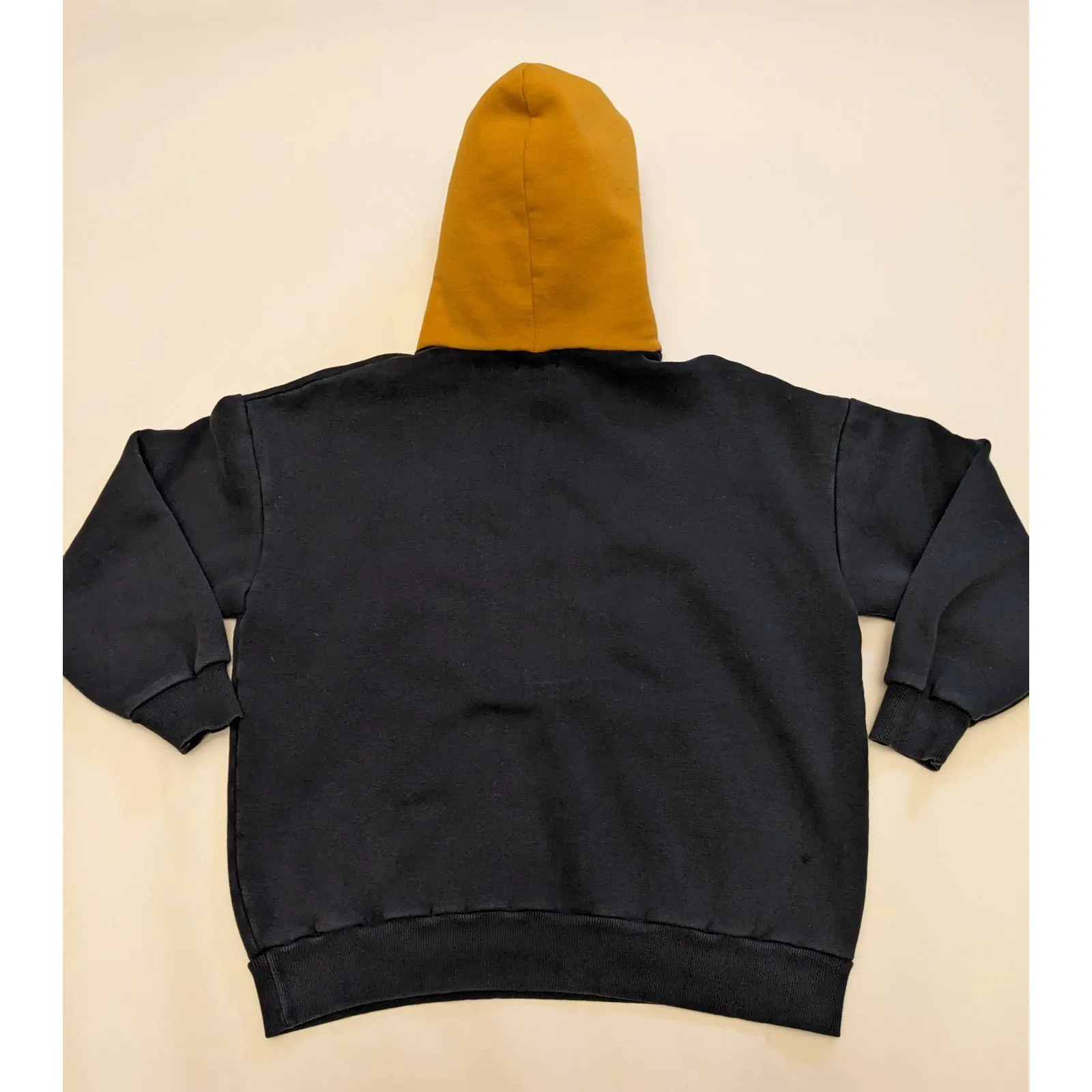 Leon Gosister Mens Small Hoodie Yellow Black Pullover Long Sleeve Streetwear