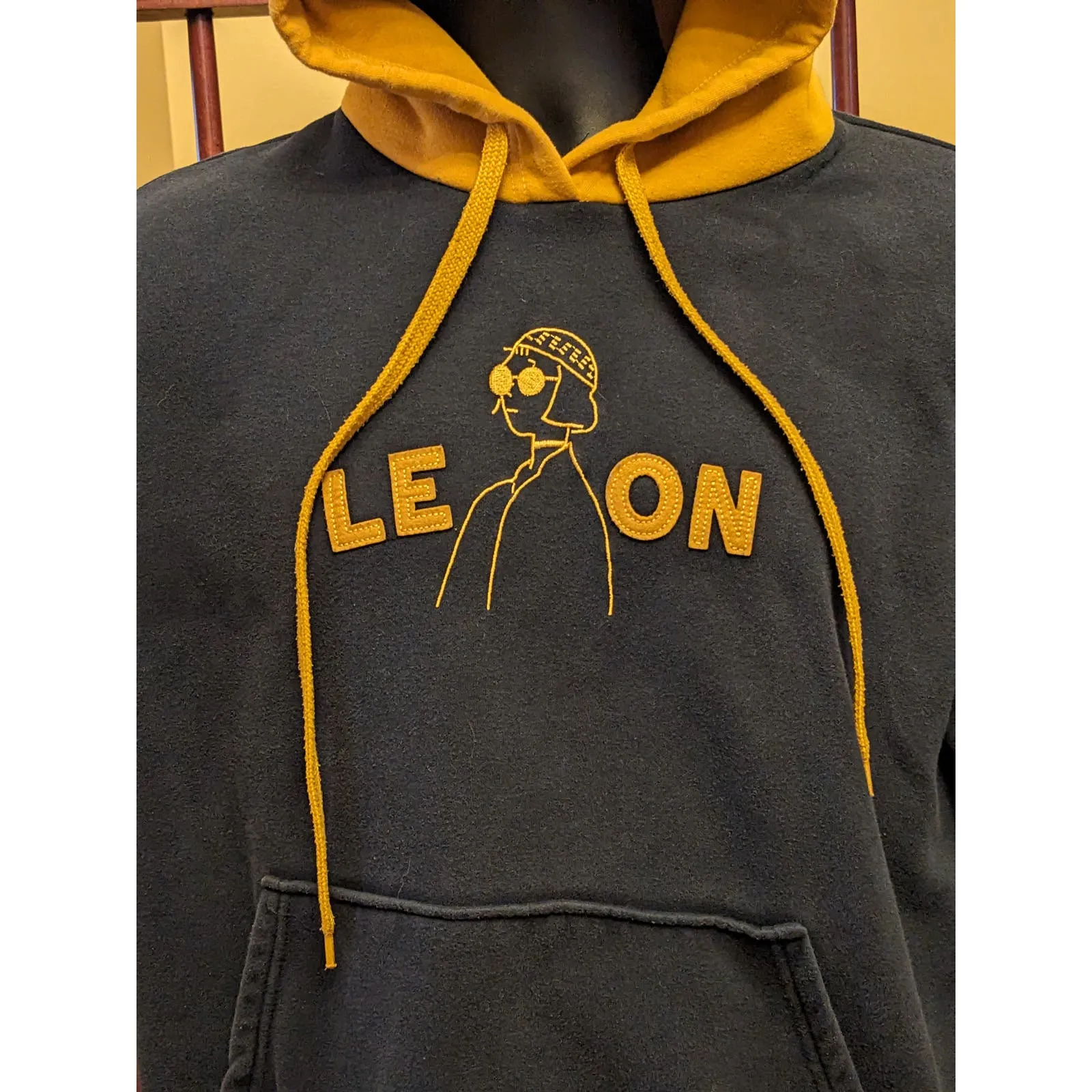 Leon Gosister Mens Small Hoodie Yellow Black Pullover Long Sleeve Streetwear