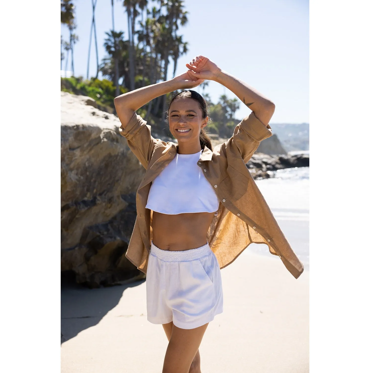 Smocked High Waisted Linen Shorts - Solid white