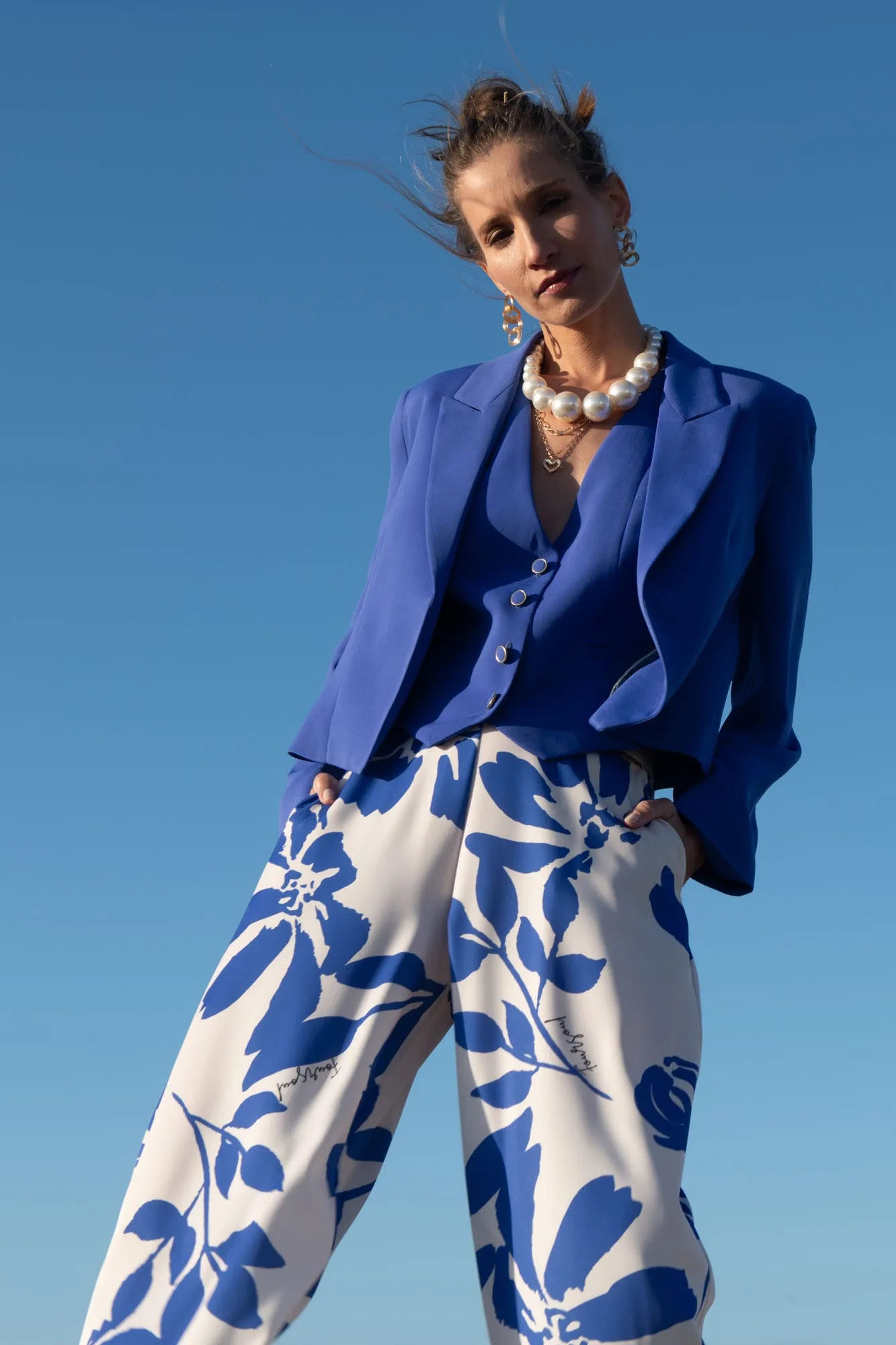 TAILORED SHORT VEST
