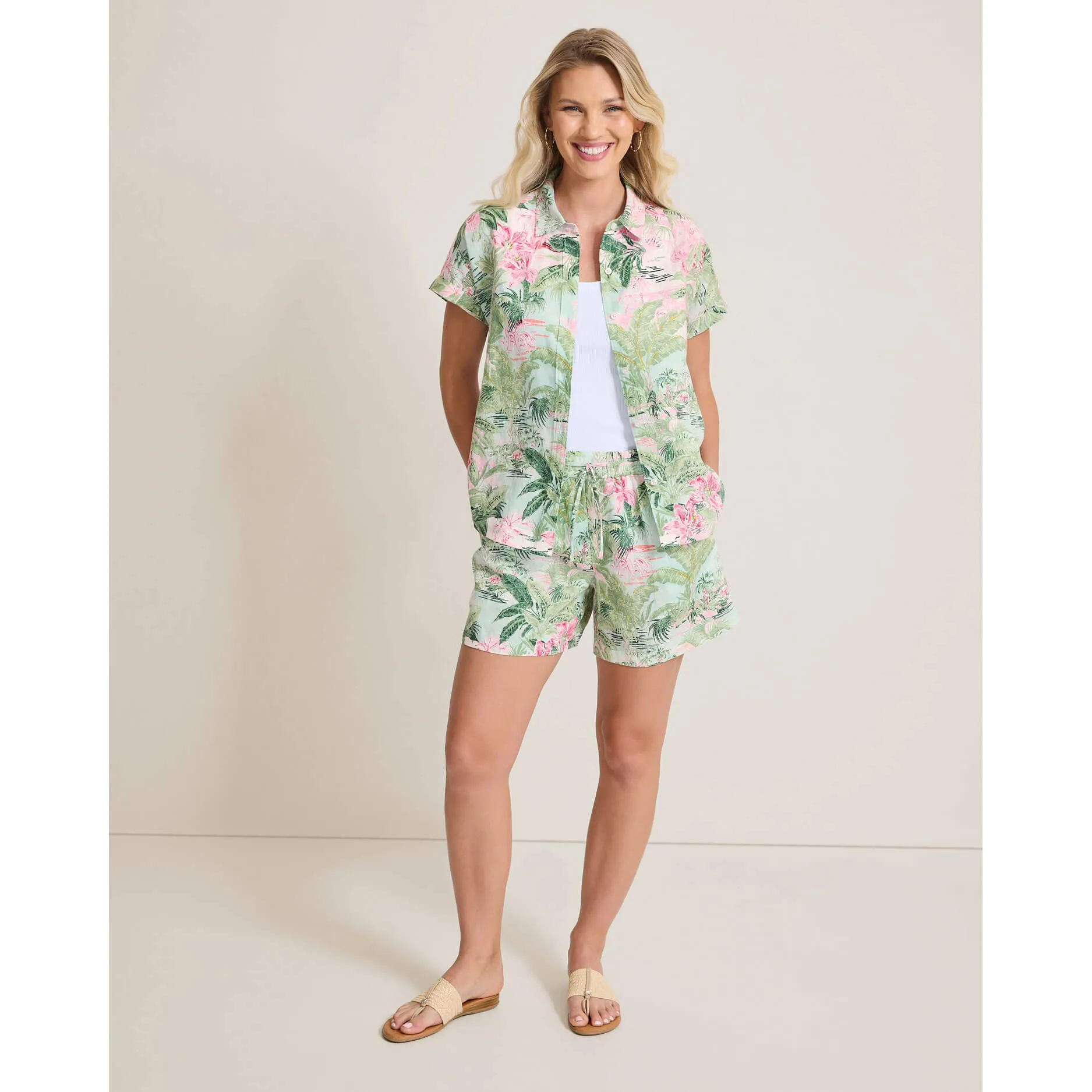 Tommy Bahama Women's Garden Villa Easy Linen Shorts - Canal Blue
